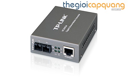 Gigabit Multi-Mode Media Converter MC200CM Gigabit Multi-Mode Media Converter MC200CM
