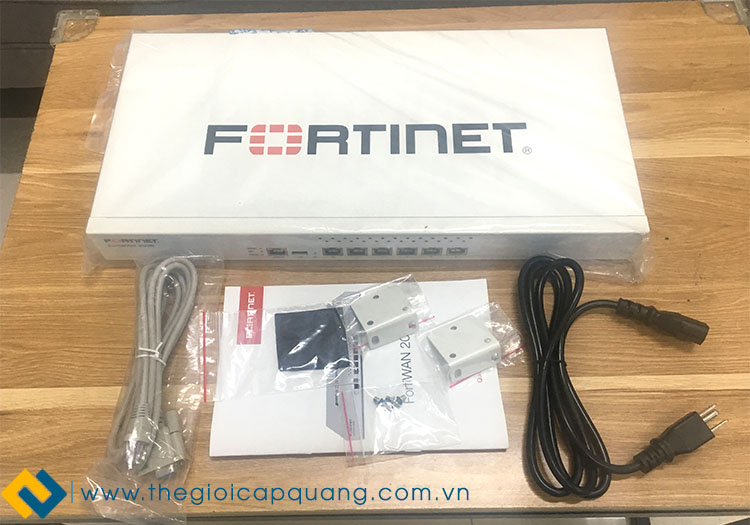 Mở hộp Firewall FWN-200B Fortinet Mở hộp Firewall FWN-200B Fortinet